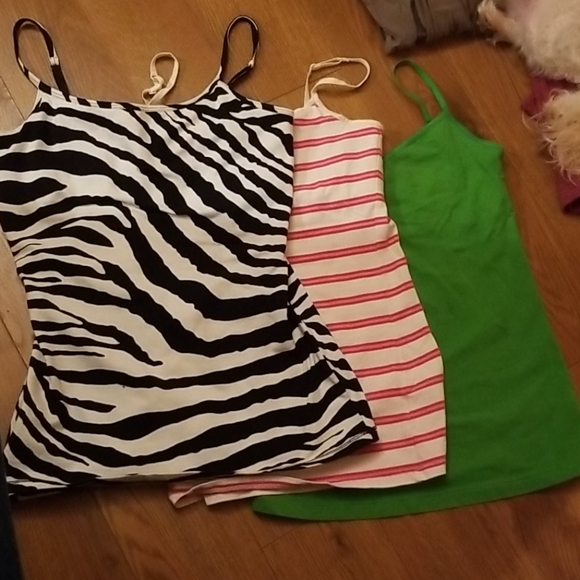Different Colored tank tops - Picture 1 of 2